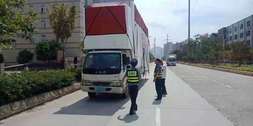 護公路 優服務 辦實事——南安市交通運輸局三舉措啟動路政宣傳月活動，聚焦城市配送運輸服務